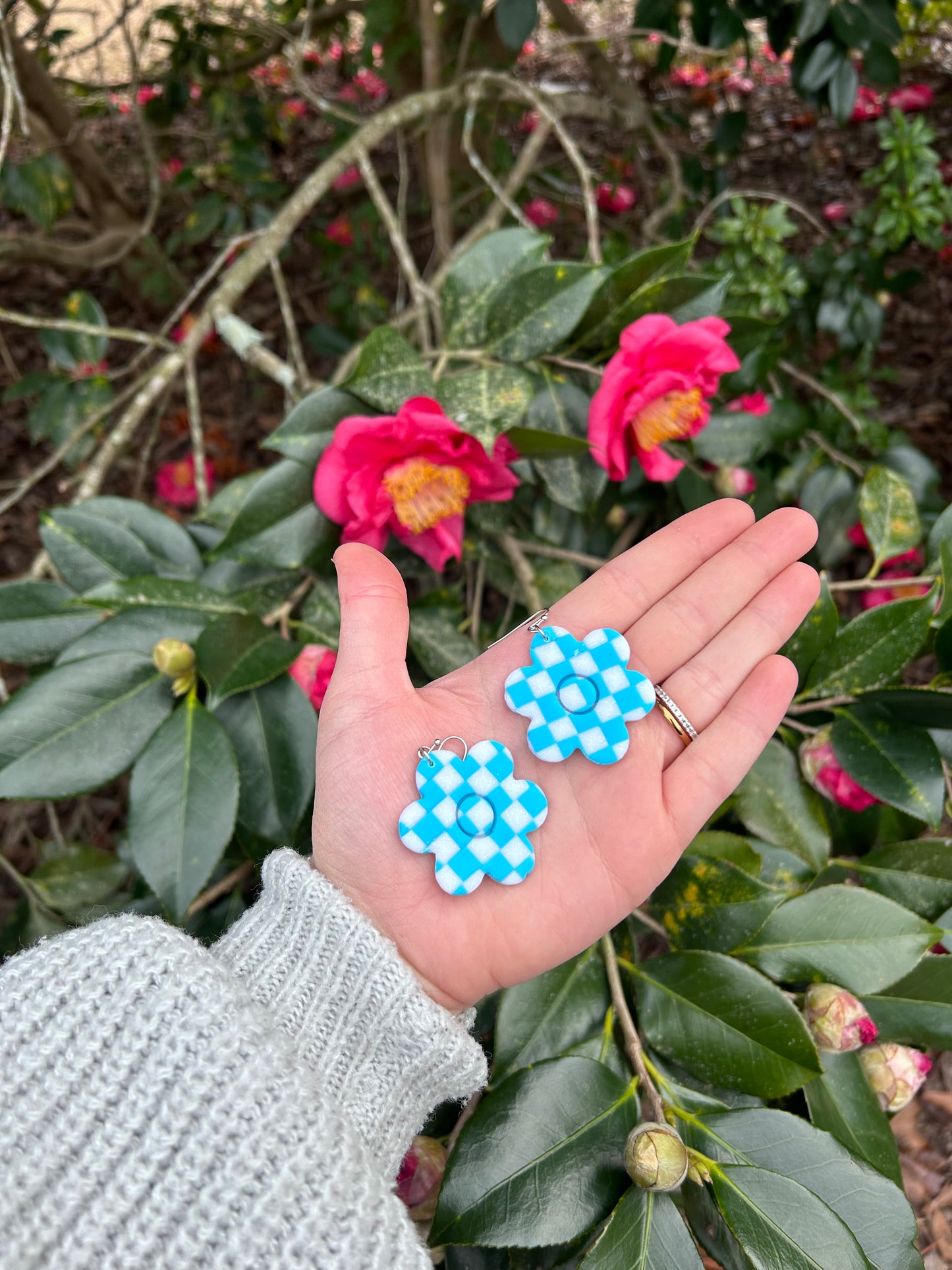 Blue checkered flower earrings