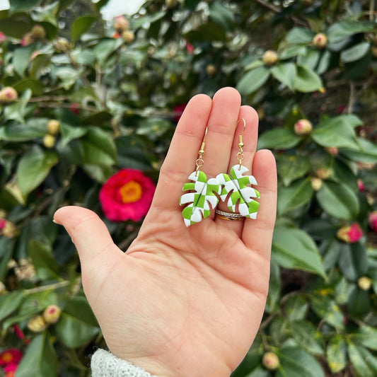 Checkered leaf earrings