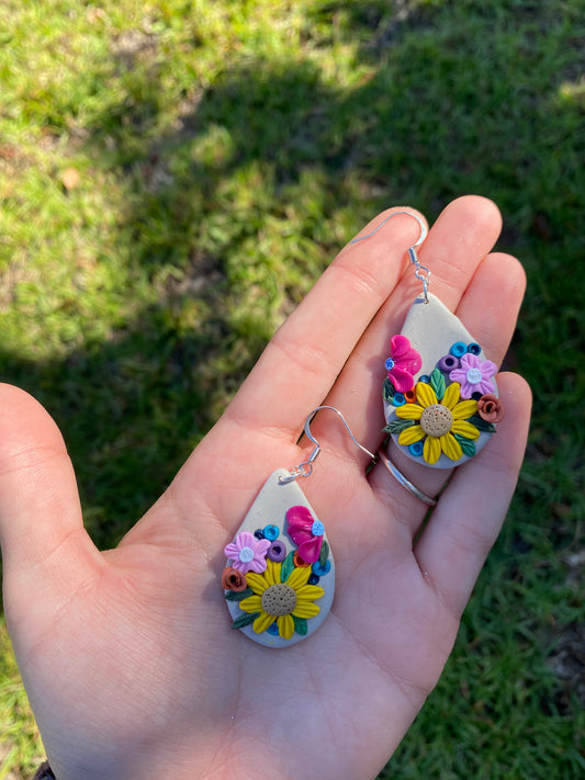 Happy bright flower earrings